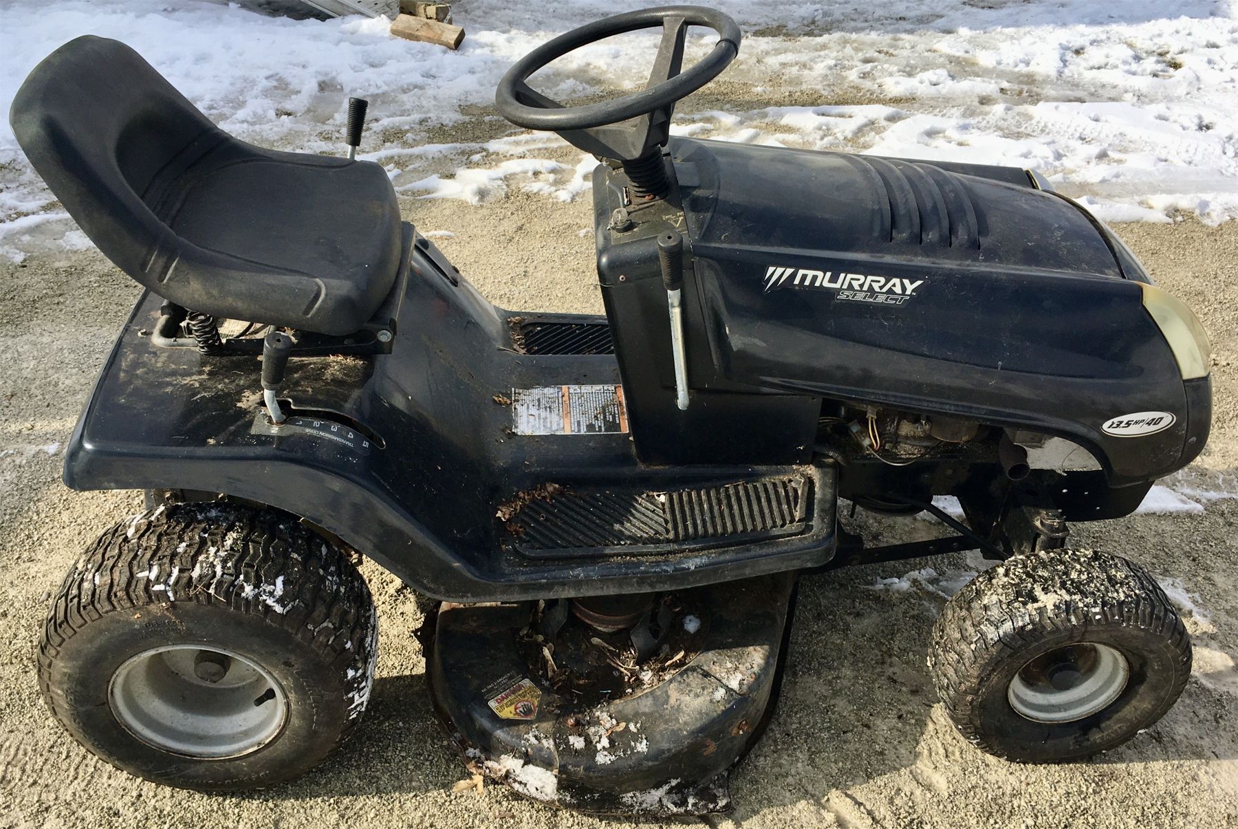 MURRAY SELECT 13 5HP 40in RIDING LAWN MOWER Kidd Family Auctions murray-select-13-5hp-40in-riding-lawn-mower-kidd-family-auctions