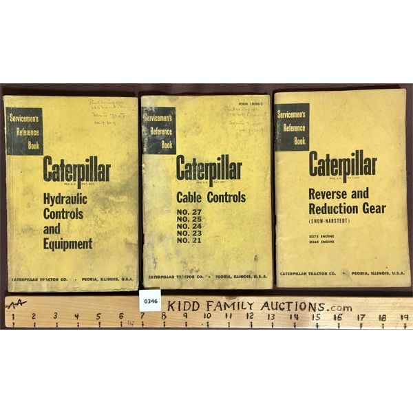 LOT OF 3 - CATERPILLAR SERVICEMEN'S REFERENCE BOOKS