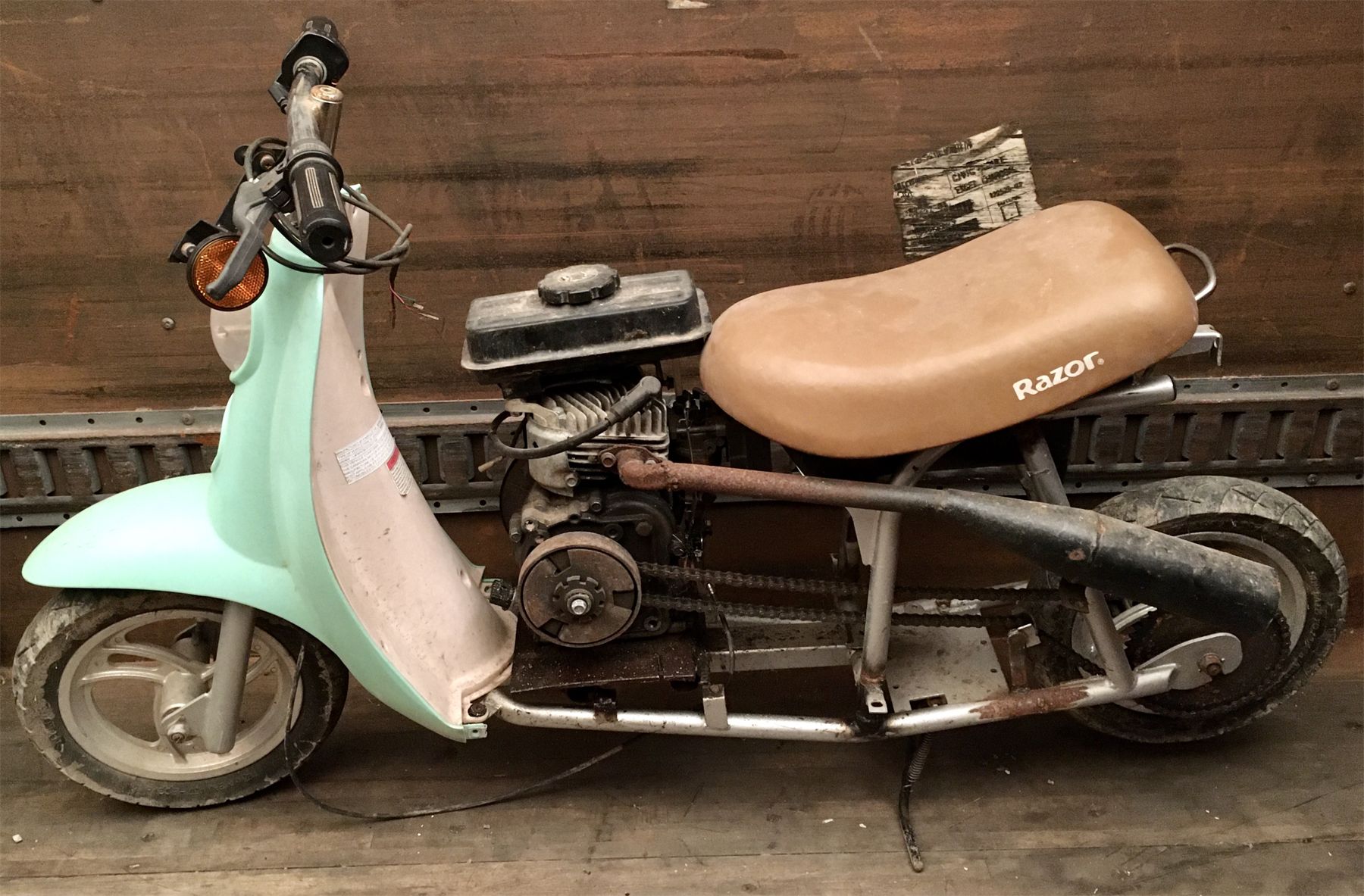 2x4 Razor Gas RAZOR GAS POWERED SCOOTER - 4ft LONG