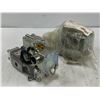 Image 2 : (2) Parker # L4853910253 Valves