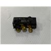 Image 3 : Lot Of Micro Switch Parts