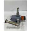 Image 16 : Lot Of (3) NOP Trochiod Pumps