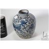 Image 2 : Blue and white "Kirin Beast" jar, purportedly early 20th century, 6 1/2" in height