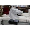 Image 1 : Heavy Austin like horse head on plinth, no signature or markings seen, 18" including base