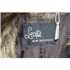 Image 2 : Ladies fur cape labeled Leaf's New Rochelle