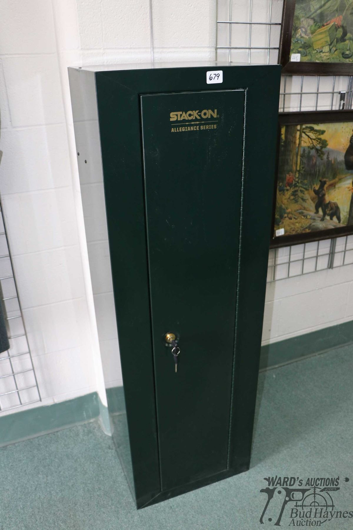 Stack-On Allegiance series gun locker with positions for ten long guns ...