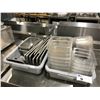 Image 1 : LOT OF STAINLESS AND PLASTIC FOOD CONTAINERS WITH LIDS
