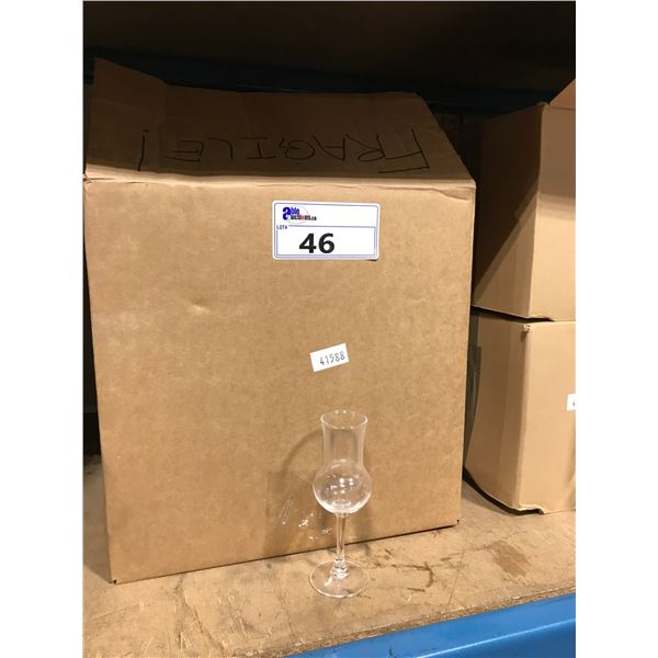 BOX OF LIQUOR GLASSES