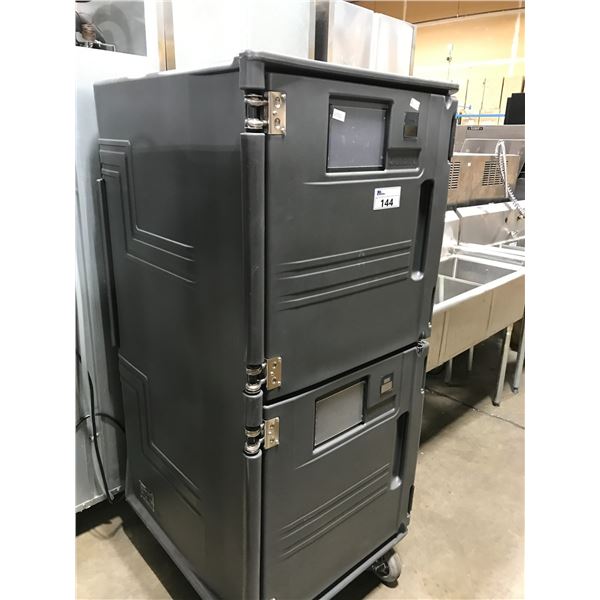 CAMBRO ULTRA CAMCART DOUBLE COMPARTMENT FOOD CARRIER