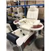 Image 3 : EUROPEAN TOUCH SOLACE COMMERCIAL MASSAGING PEDICURE CHAIR WITH WHIRLPOOL FOOT SPA & 2 REMOTES