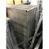 Image 2 : 5 METRO STYLE COMMERCIAL STORAGE RACKS.