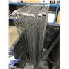 Image 3 : 5 METRO STYLE COMMERCIAL STORAGE RACKS.
