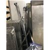 Image 4 : 5 METRO STYLE COMMERCIAL STORAGE RACKS.