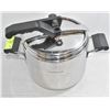 Image 1 : PRESSURE COOKER POT