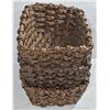 Image 1 : 3 WOVEN BASKETS