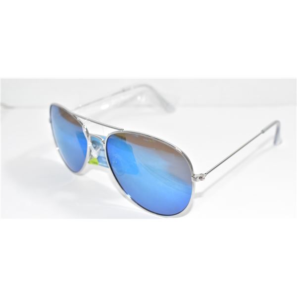 PAIR OF PANAMA JACK SUNGLASSES