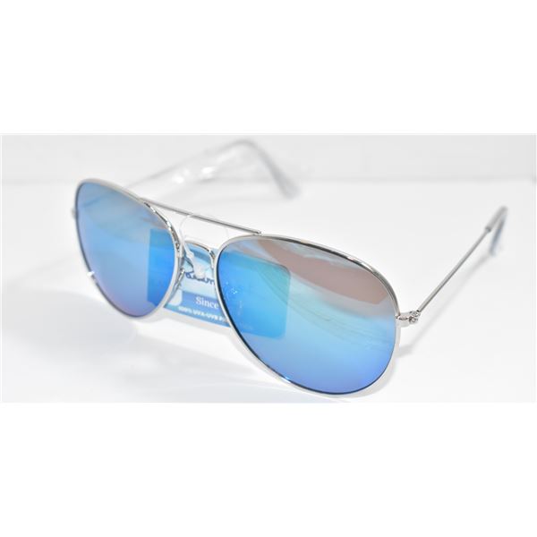 PAIR OF PANAMA JACK SUNGLASSES