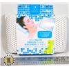 Image 1 : NEW 11.6" X 12.2" BATH PILLOW