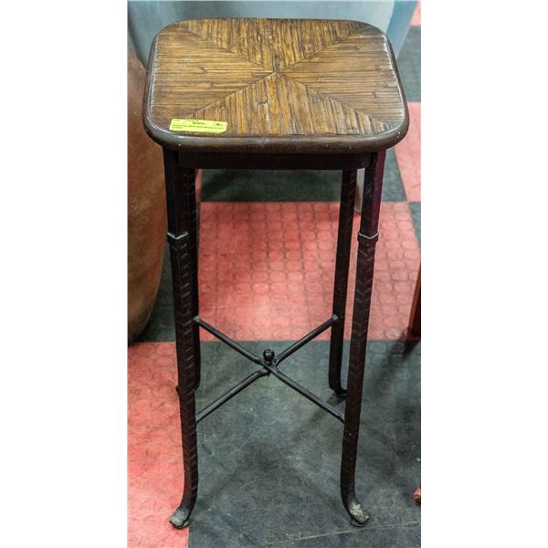 WROUGHT IRON AND WOOD PLANT STAND 28.5  TALL