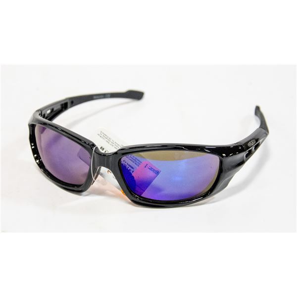 PAIR OF NEW PANAMA JACK SUNGLASSES