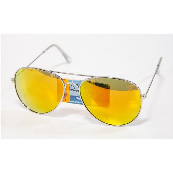 PAIR OF NEW PANAMA JACK SUNGLASSES