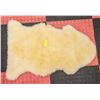 Image 1 : SHEEPSKIN RUG APPROX 2 FT AUTHENTIC