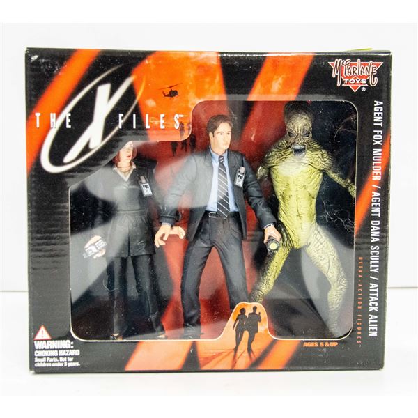 1998 MCFARLANE TOYS: THE X-FILES 3 PACK INCLUDES