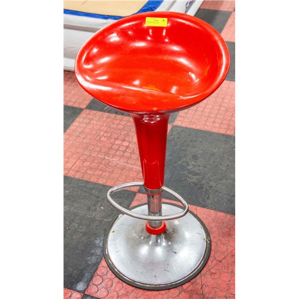 RETRO RED BAR STOOL 31  TALL