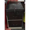 Image 1 : 2 DRAWER METAL FILE CABINET