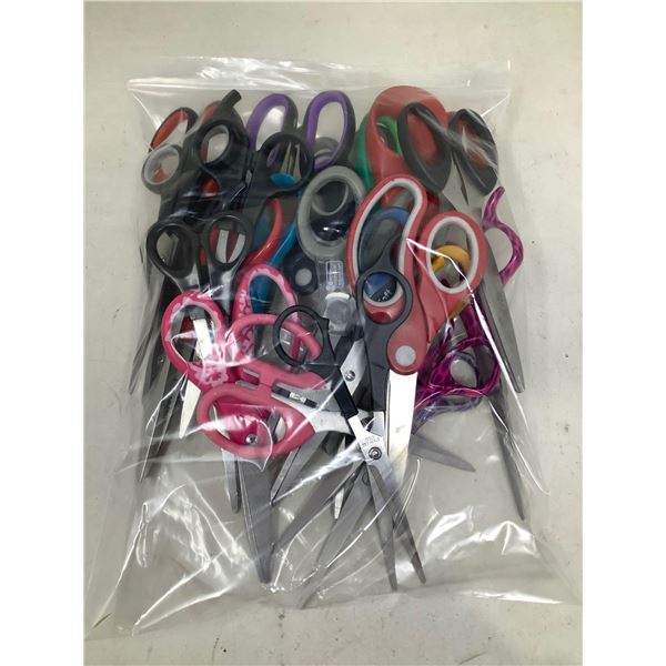 Lot of Assorted Scissors