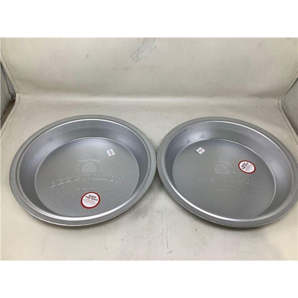 Bee Willow 10in Pie Pan