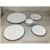 Image 2 : Mikasa Adelaide Platinum Bone China Dishware Set
