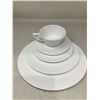 Image 1 : Madison 5 Piece Place Setting