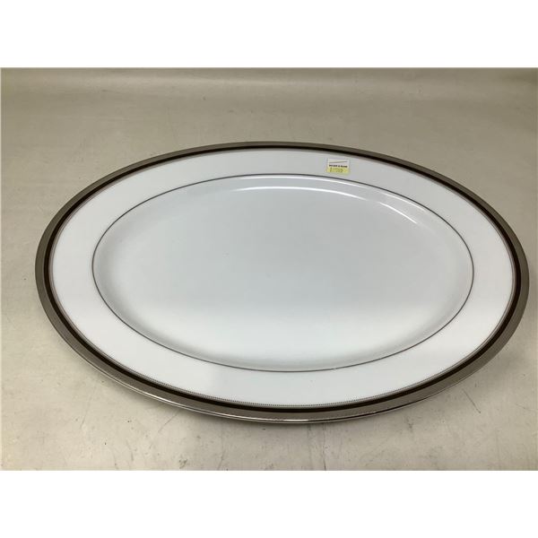Noritake Fine Porcelain Plate