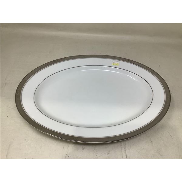 Noritake Fine Porcelain Plate