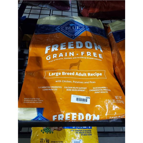 Blue Buffalo Grain Free Large Breed Chicken, Potatoes & Peas Dog Kibble 24 Lbs