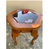 Image 1 : Oak Beveled Glass Top Side Table FLOOR DISPLAY MODEL- pick up Dec. 30 from 9-3, off site location 42