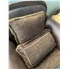 Image 3 : Brown Leather & Upholstered Living room Chair with throw cusions no legs FLOOR DISPLAY MODEL- pick u