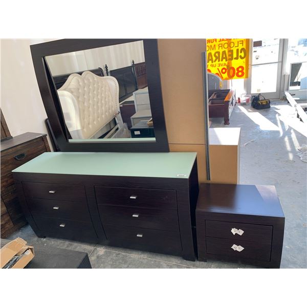3 piece bedroom furniture set dark 6 drawer dresser, mirror and 2 drawer night stand. crack on back 