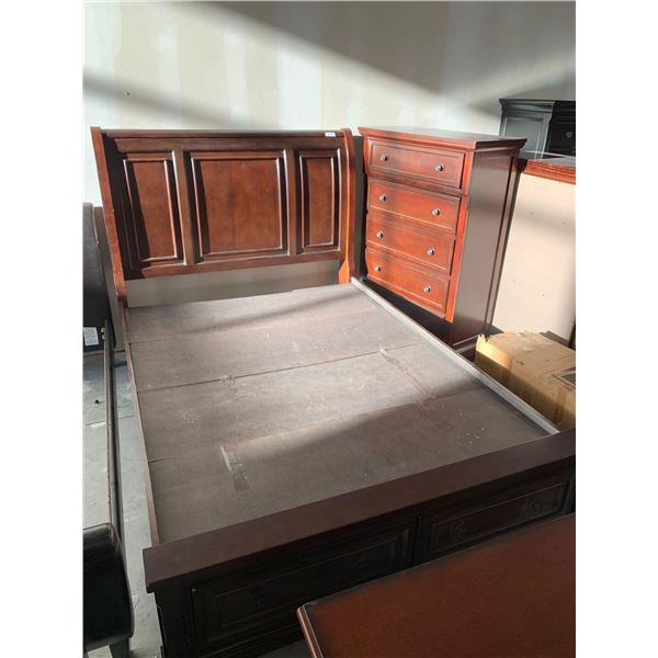Queen Size Shaker Style captains Bed and Dresser suite includes Headboard, Rails, drawered foot boar