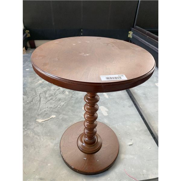 Small Wood Side Table FLOOR DISPLAY MODEL- pick up Dec. 30 from 9-3, off site location 4231-109 AVE 