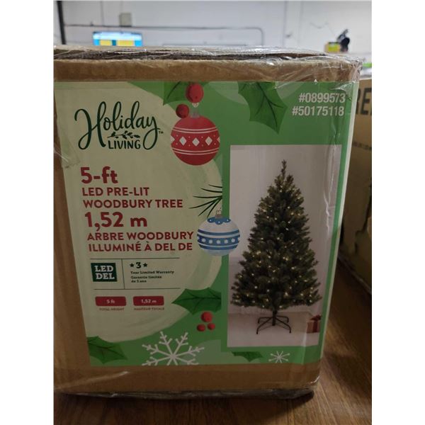 *NEW* Holiday Living 4 ft Pre-Lit LED Woodberry Tree