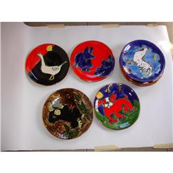 UNKNOWN ARTIST - 8 colorful chargers with dog