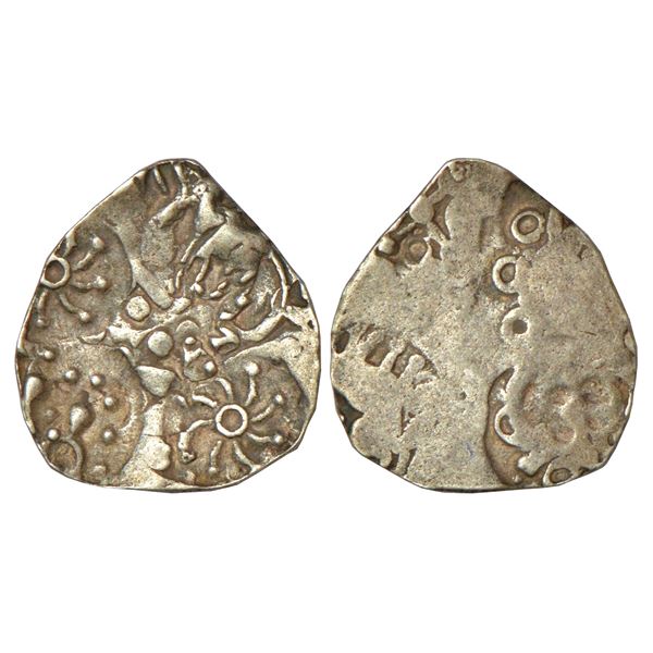 Ancient India: Archaic silver punch-marked coin, Tapi-Wainganga Valley, ½ Karshapana, 1.21g.
