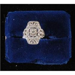 1 ANTIQUE DIAMOND RING set in 18kt gold PACKI