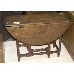 1 WILLIAM & MARY STYLE DROP LEAF TABLE 42" lo