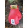 Image 1 : Autographed Everlast Boxing Glove