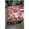 Image 1 : Boudoir Padded Footstool