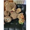 Image 1 : Large Teddy Bear & Squirrel Cookie Jar