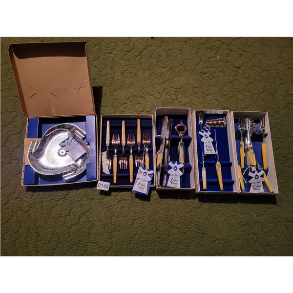 Clo-Hill Dutch Blue Hospitality Homeware Set